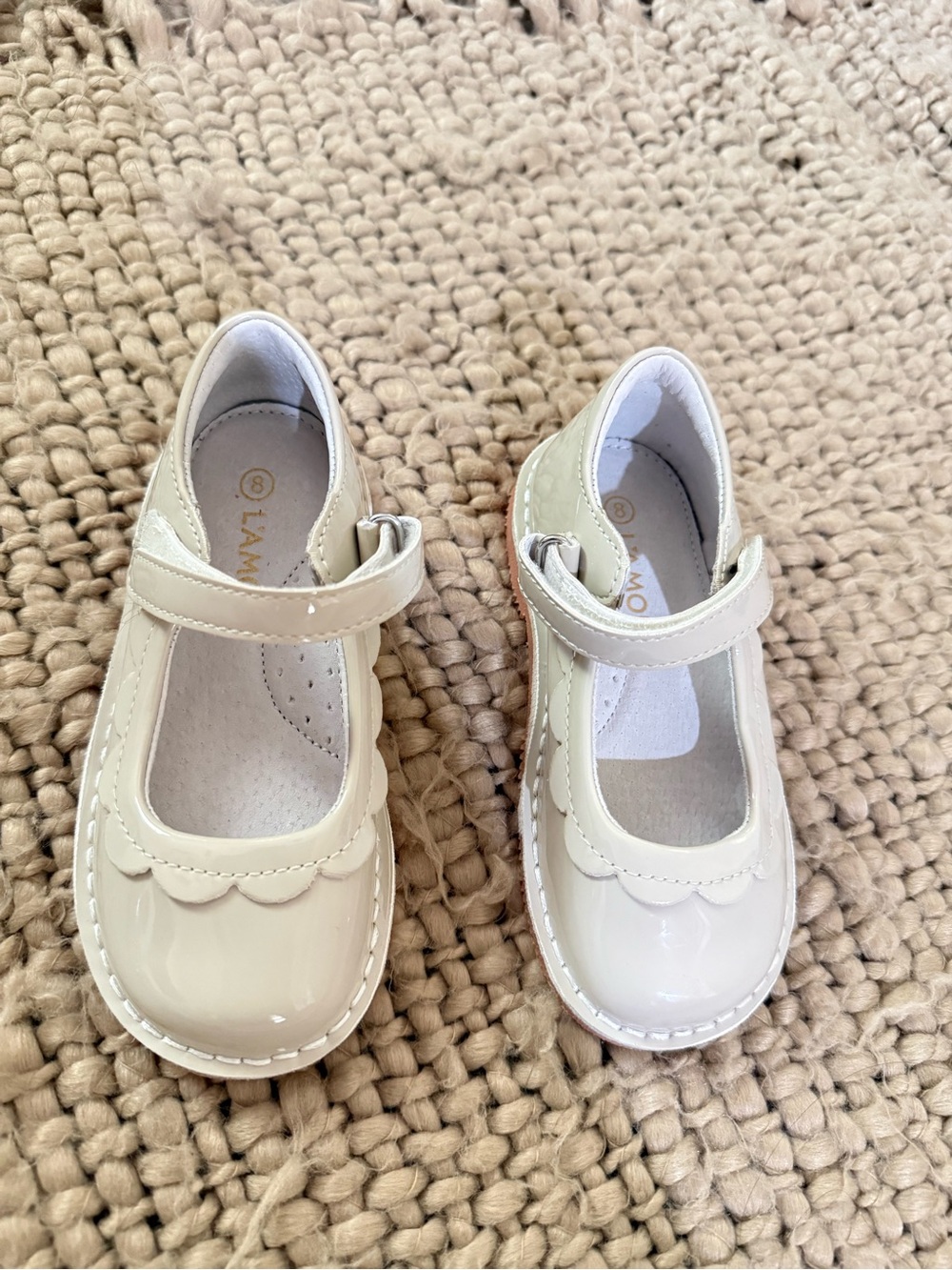 L’Amour Cream Patent Mary Jane Shoes for Kids